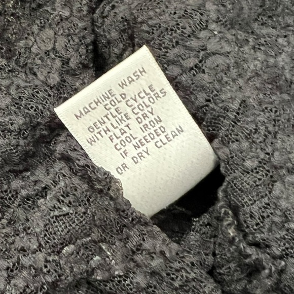 Cache Black Lace Top - Picture 9 of 11